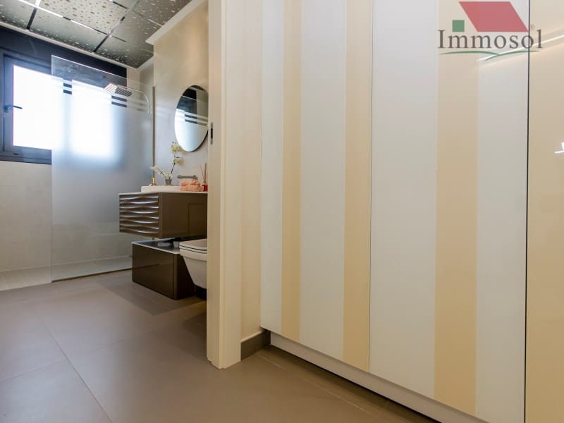 3 bedroom Villa for sale in Campoamor with pool - € 1,175,000 (Ref: 5235920)