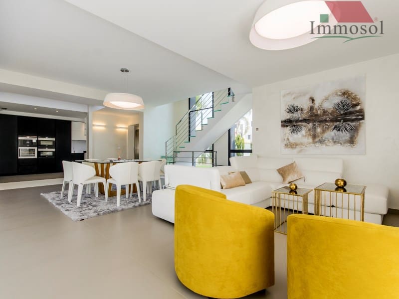 3 bedroom Villa for sale in Campoamor with pool - € 1,175,000 (Ref: 5235920)