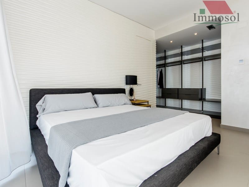 3 bedroom Villa for sale in Campoamor with pool - € 1,175,000 (Ref: 5235920)