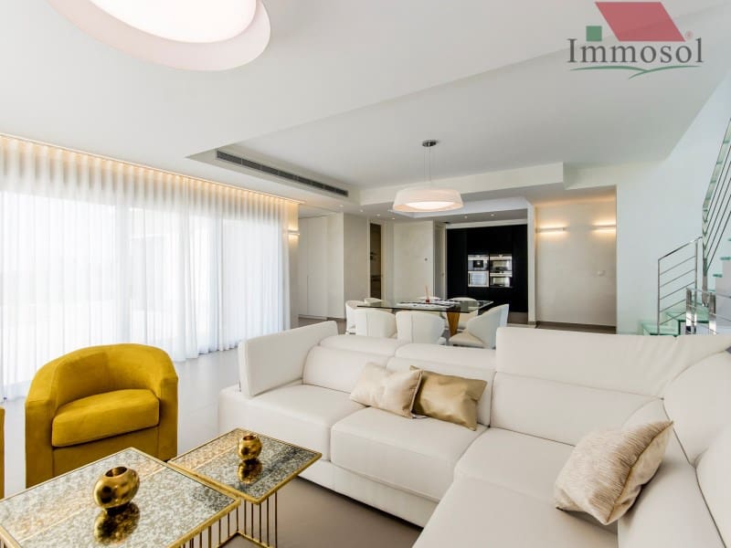 3 bedroom Villa for sale in Campoamor with pool - € 1,175,000 (Ref: 5235920)