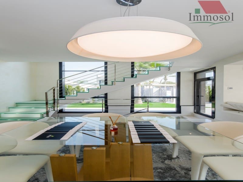 3 bedroom Villa for sale in Campoamor with pool - € 1,175,000 (Ref: 5235920)