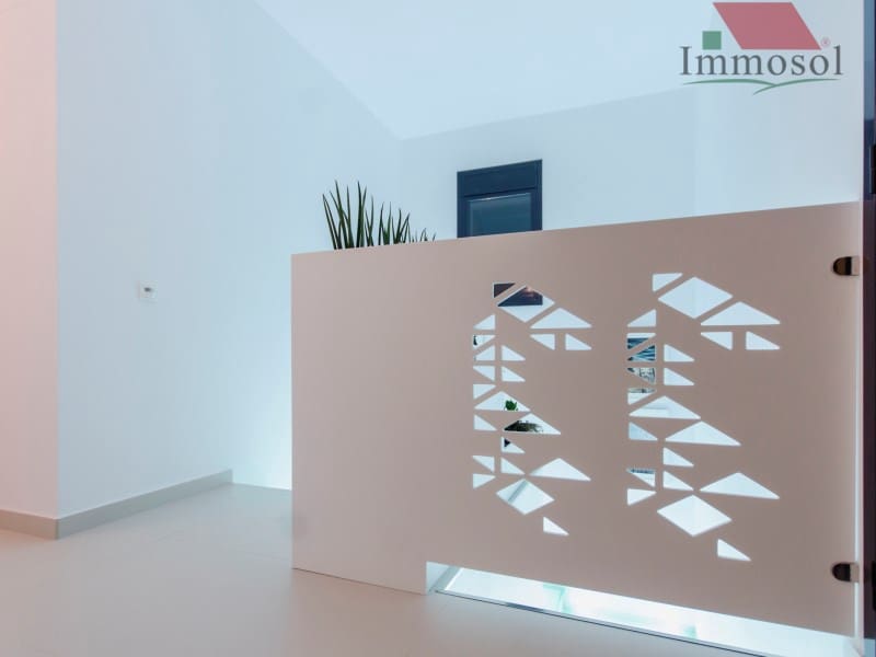 4 bedroom Villa for sale in Campoamor with pool - € 1,175,000 (Ref: 5235945)