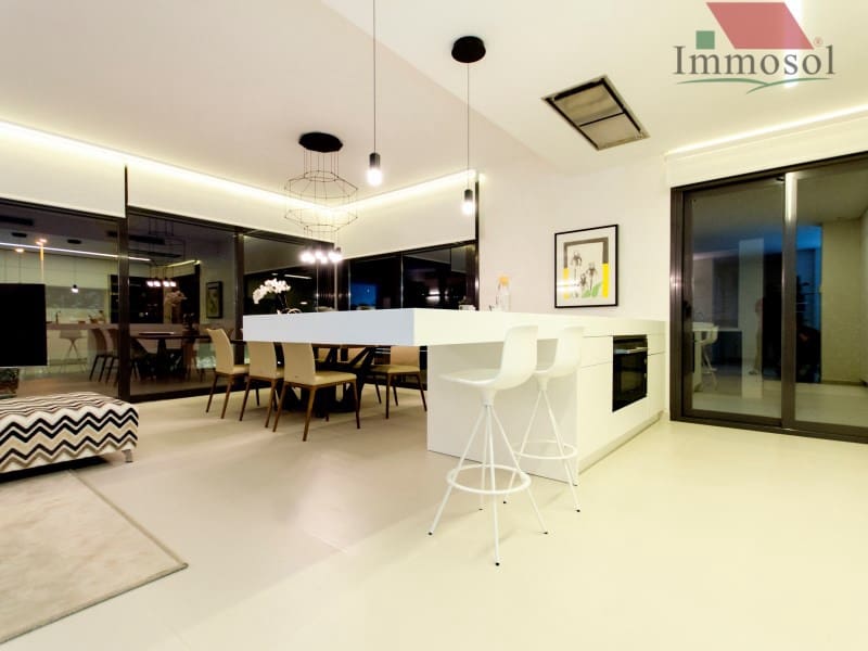 4 bedroom Villa for sale in Campoamor with pool - € 1,175,000 (Ref: 5235945)