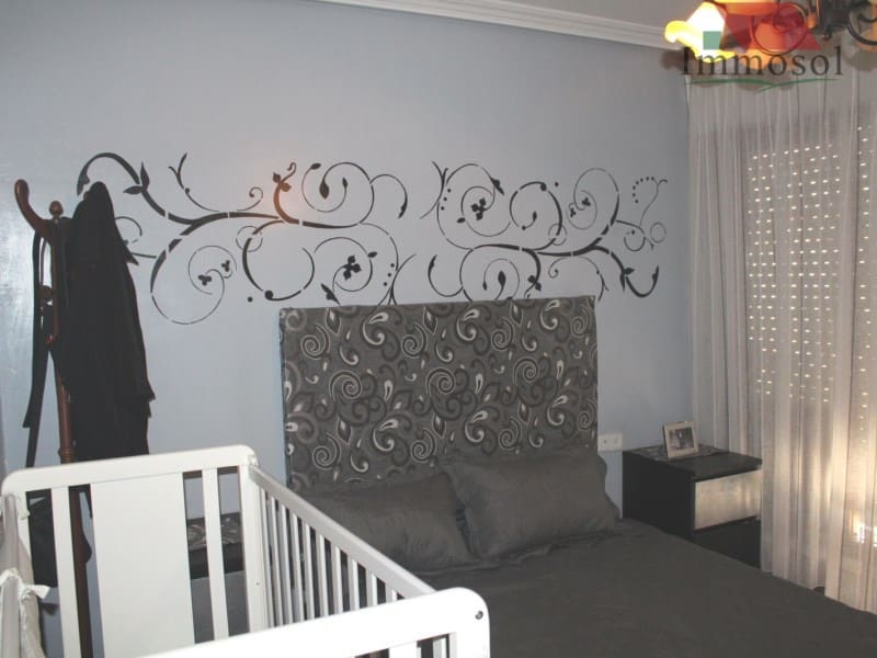 5 bedroom Villa for sale in Almoradi with garage - € 280,800 (Ref: 5236075)