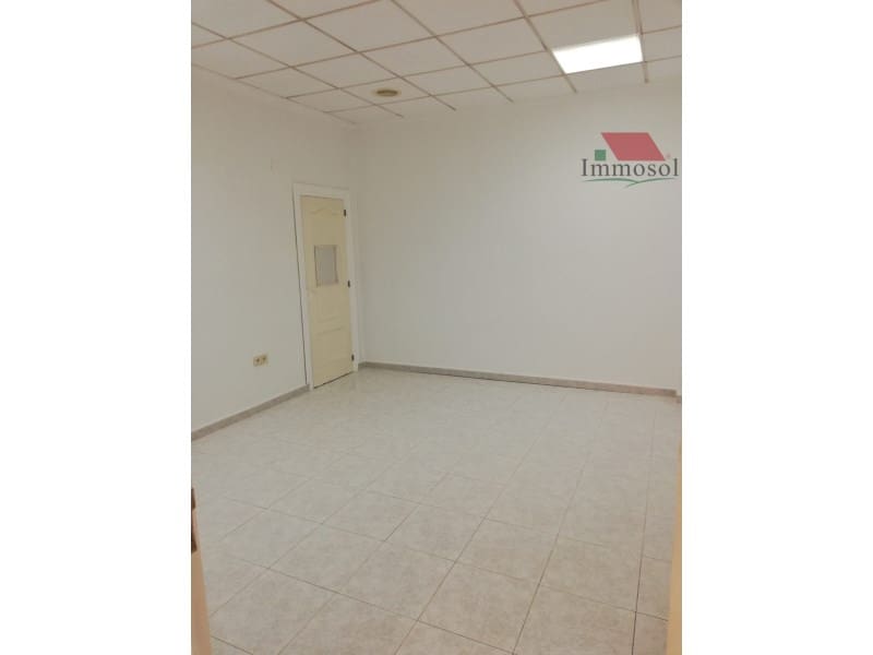 Kontor til leje i Almoradi - € 600 (Ref: 6085090)