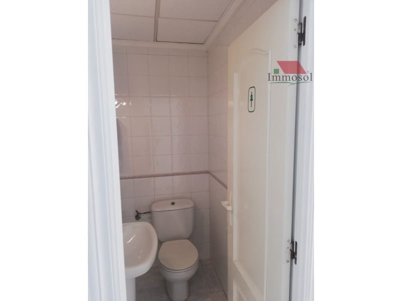 Kontor til leje i Almoradi - € 600 (Ref: 6085090)