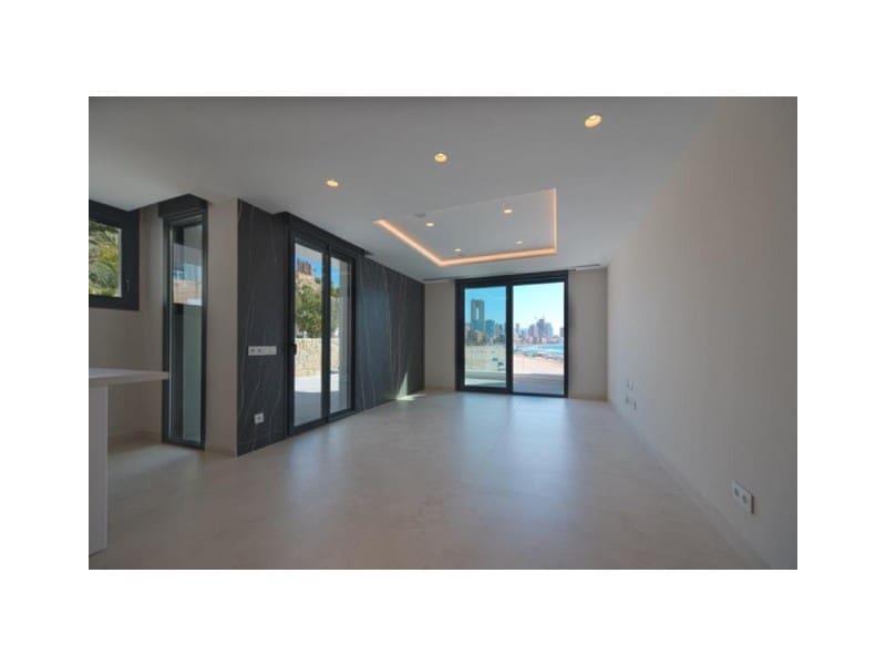 3 bedroom Apartment for sale in Benidorm with pool garage - € 1,650,000 (Ref: 6115553)