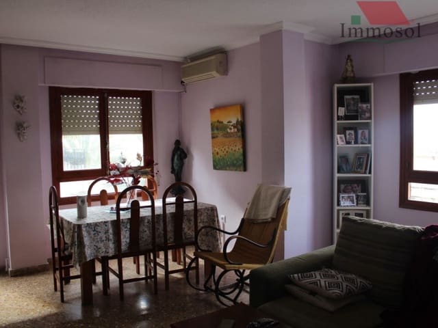 4 bedroom Apartment for sale in Catral - € 115,000 (Ref: 6140625)