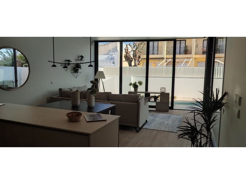 3 makuuhuone Huvila myytävänä paikassa Torre de la Horadada mukana 
autotalli - 628 000 € (Ref: 6804883)