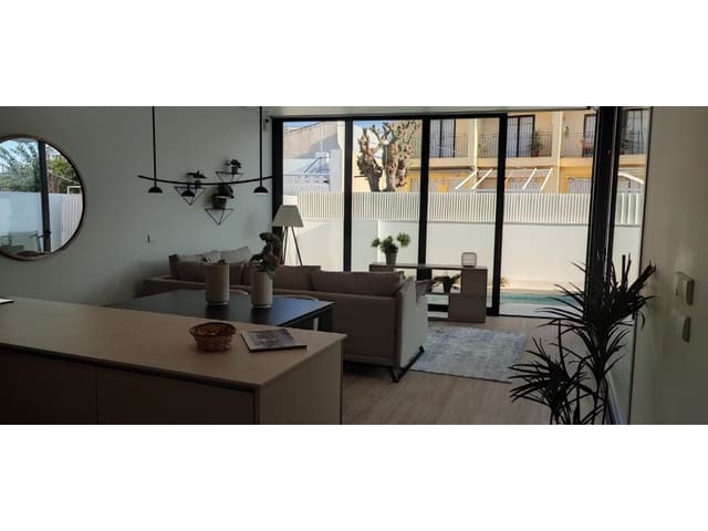 3 bedroom Villa for sale in Torre de la Horadada, Pilar de la Horadada with garage - € 628,000 (Ref: 6804883)