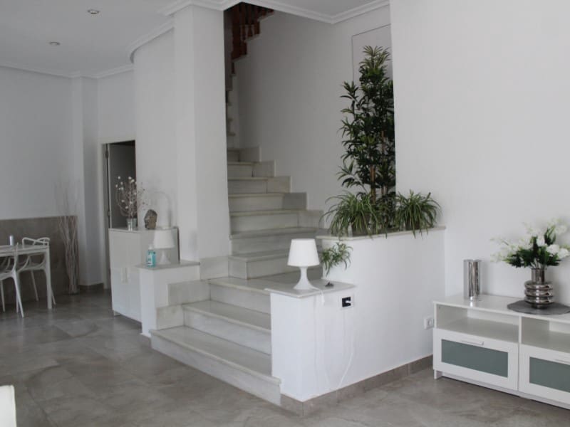 4 soverom Villa til salgs i Almoradi med garasje - € 320 000 (Ref: 6998806)