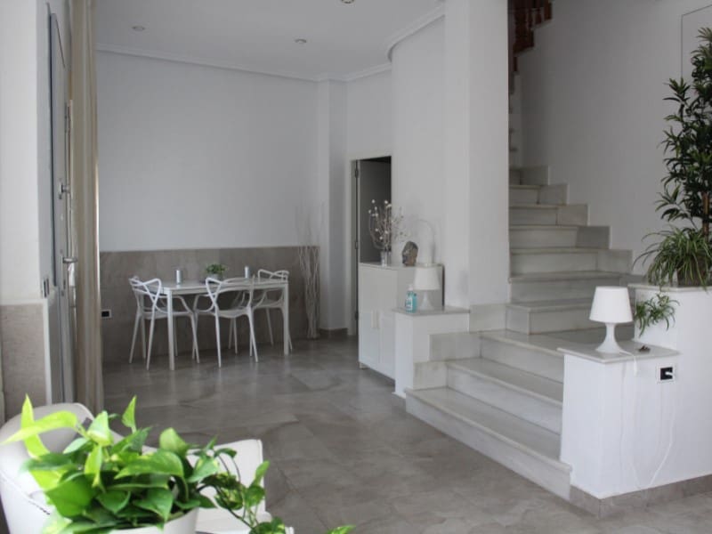 4 soverom Villa til salgs i Almoradi med garasje - € 320 000 (Ref: 6998806)