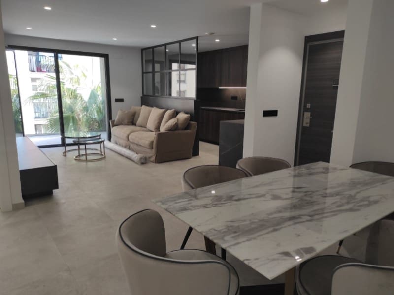 3 makuuhuone Huoneisto myytävänä paikassa Torrevieja mukana 
autotalli - 349 000 € (Ref: 7115881)