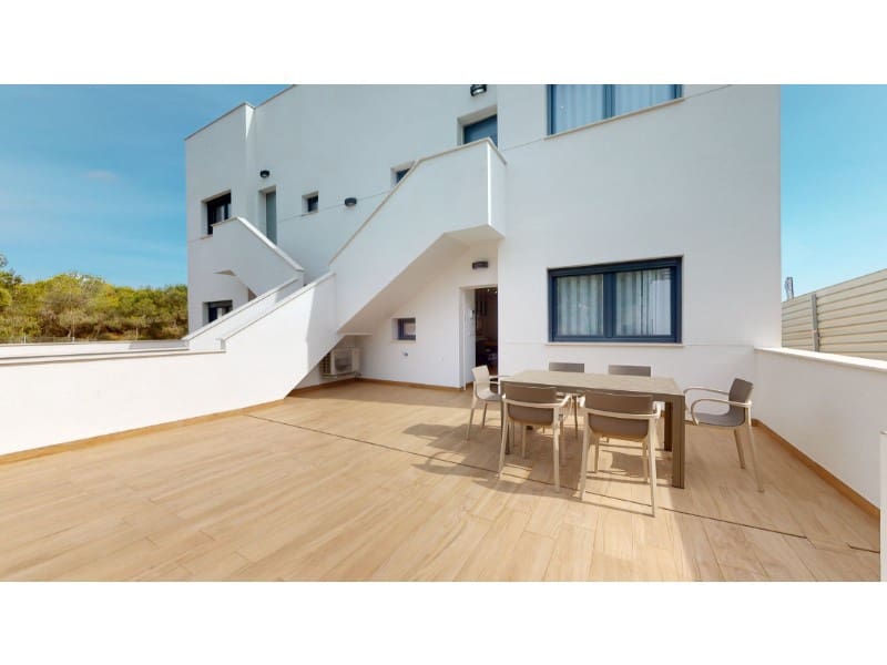 2 soveværelse Bungalow til salg i Torrevieja med swimmingpool garage - € 259.900 (Ref: 7168602)