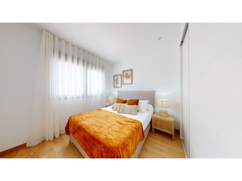 2 soveværelse Bungalow til salg i Torrevieja med swimmingpool garage - € 259.900 (Ref: 7168602)