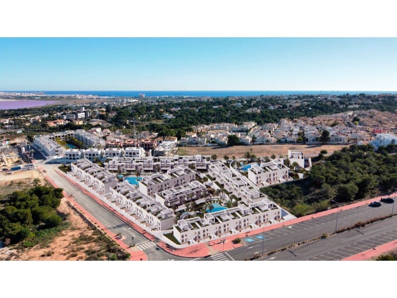 2 camera da letto Bungalow in vendita in Torrevieja con piscina garage - 309.900 € (Rif: 7168602)