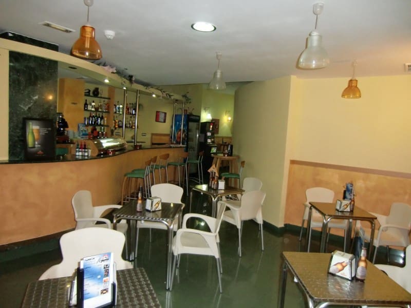 Restaurant/Bar for sale in Alicante / Alacant city - € 150,000 (Ref: 7624509)