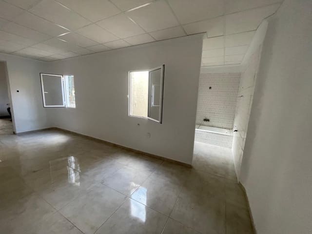 3 bedroom Townhouse for sale in Almoradí with garage - € 138,000 (Ref: 8117600)