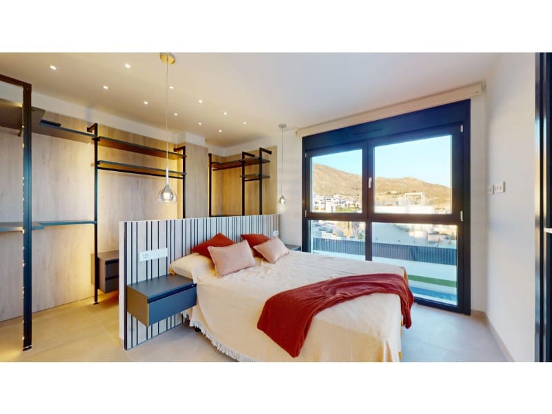 Chalet de 3 habitaciones en Finestrat en venta con piscina garaje - 699.900 € (Ref: 8216295)