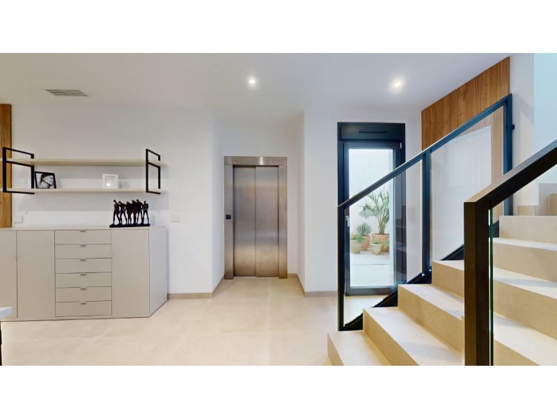 Chalet de 3 habitaciones en Finestrat en venta con piscina garaje - 699.900 € (Ref: 8216295)