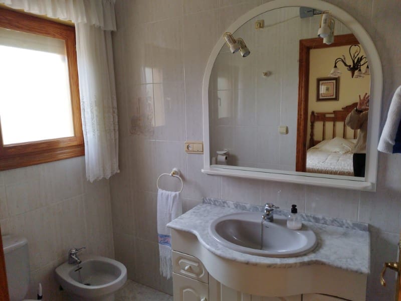 6 bedroom Villa for sale in Almoradi - € 420,000 (Ref: 8359696)