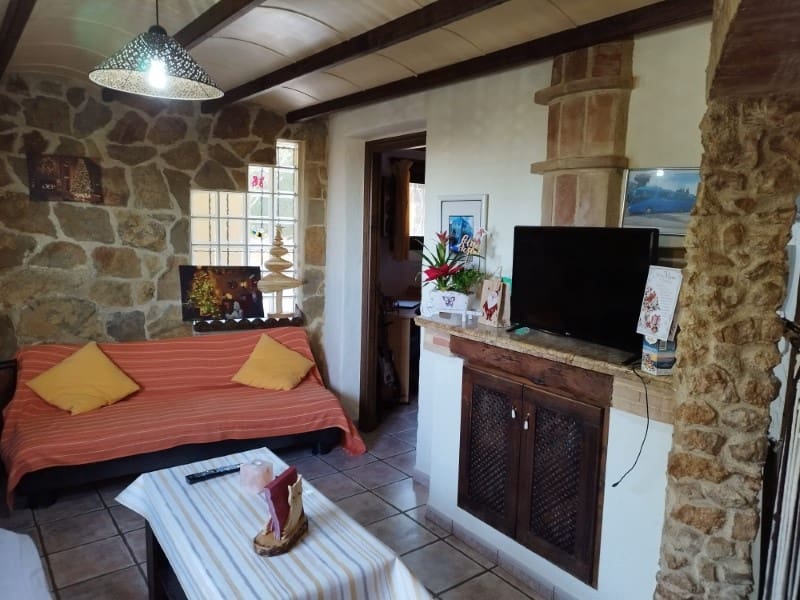 6 bedroom Villa for sale in Almoradi - € 420,000 (Ref: 8359696)