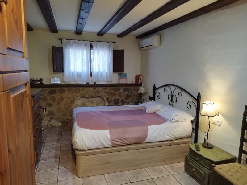 6 bedroom Villa for sale in Almoradi - € 420,000 (Ref: 8359696)