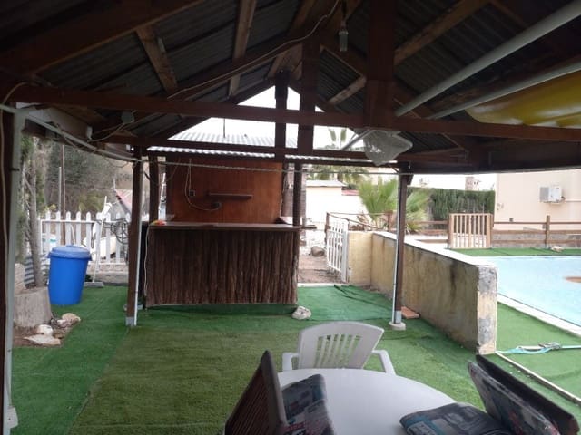 6 bedroom Villa for sale in Almoradí - € 420,000 (Ref: 8359696)