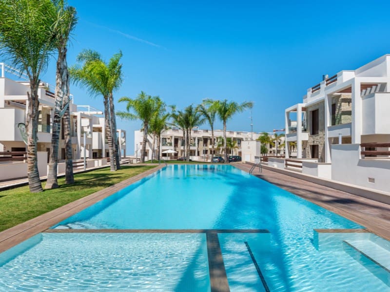 2 soveværelse Bungalow til salg i Torrevieja med garage - € 275.000 (Ref: 8489117)