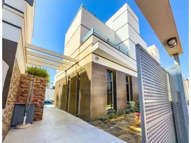 3 quarto Moradia para venda em Ciudad Quesada, Rojales com garagem - 349 900 € (Ref: 8634924)