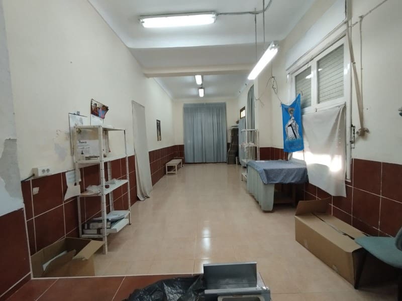 Business for rent in Almoradi - € 500 (Ref: 8862920)
