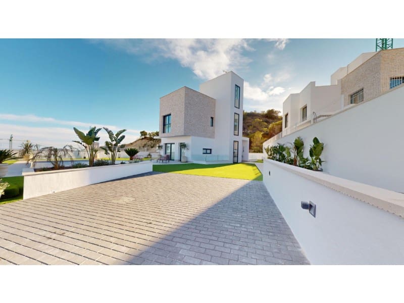 Chalet de 4 habitaciones en Finestrat en venta con piscina garaje - 854.900 € (Ref: 8949190)