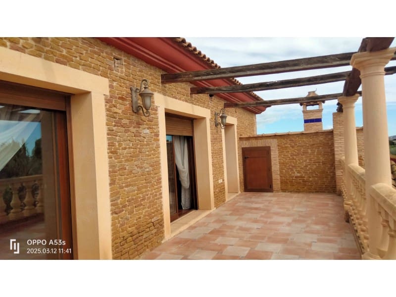 4 soveværelse Finca/Landehus til salg i Rojales - € 670.000 (Ref: 8950861)