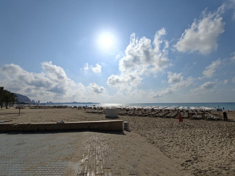 3 soveværelse Lejlighed til salg i Alicante by - € 459.000 (Ref: 9112605)