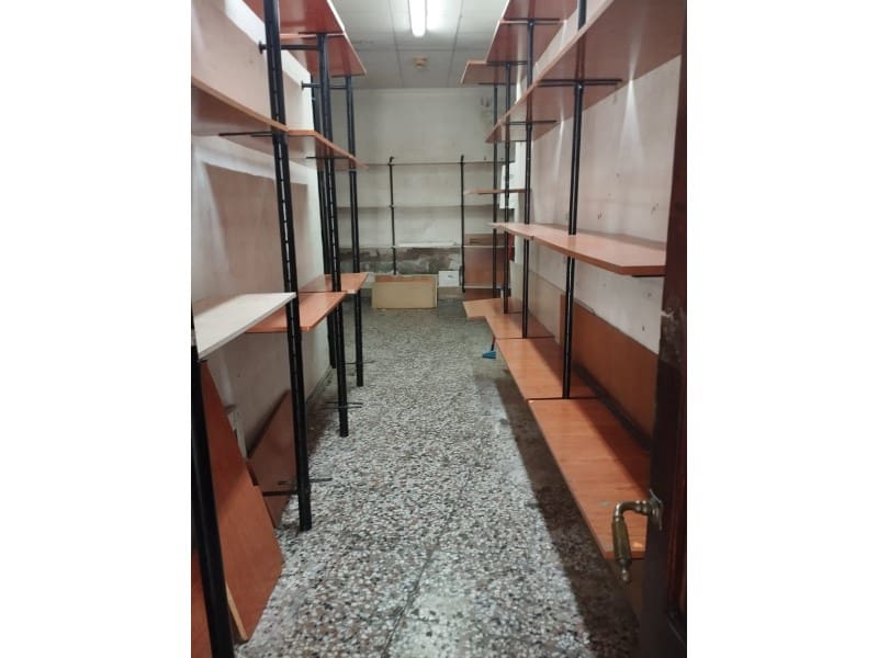 Commercieel te huur in Almoradi - € 550 (Ref: 9247470)