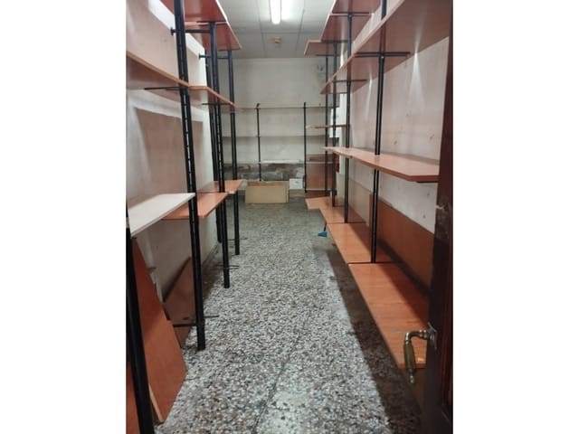 Commercieel te huur in Almoradí - € 550 (Ref: 9247470)