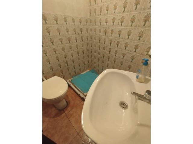 Commercieel te huur in Almoradí - € 550 (Ref: 9247470)