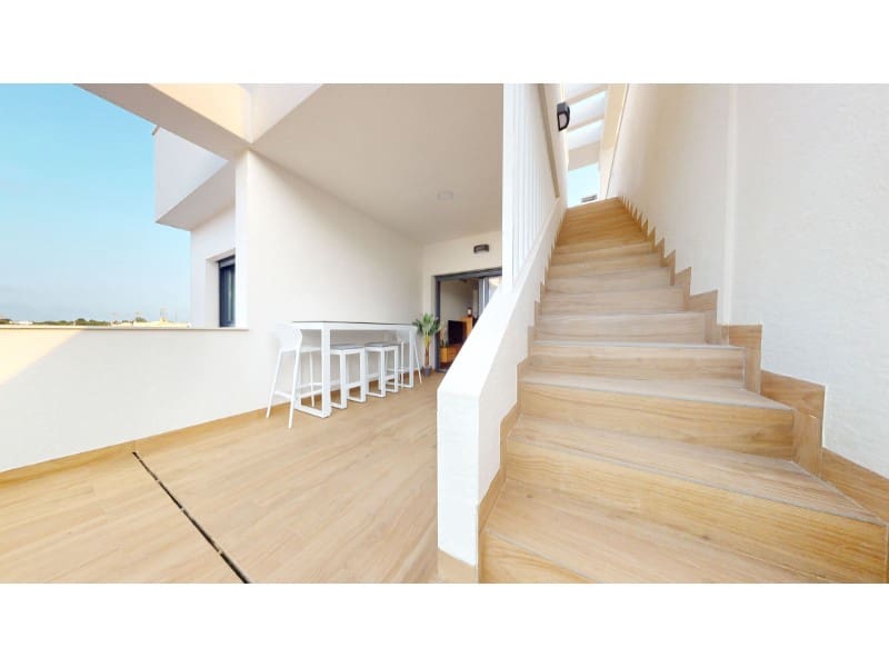 2 bedroom Bungalow for sale in Torrevieja with pool garage - € 369,000 (Ref: 9253664)