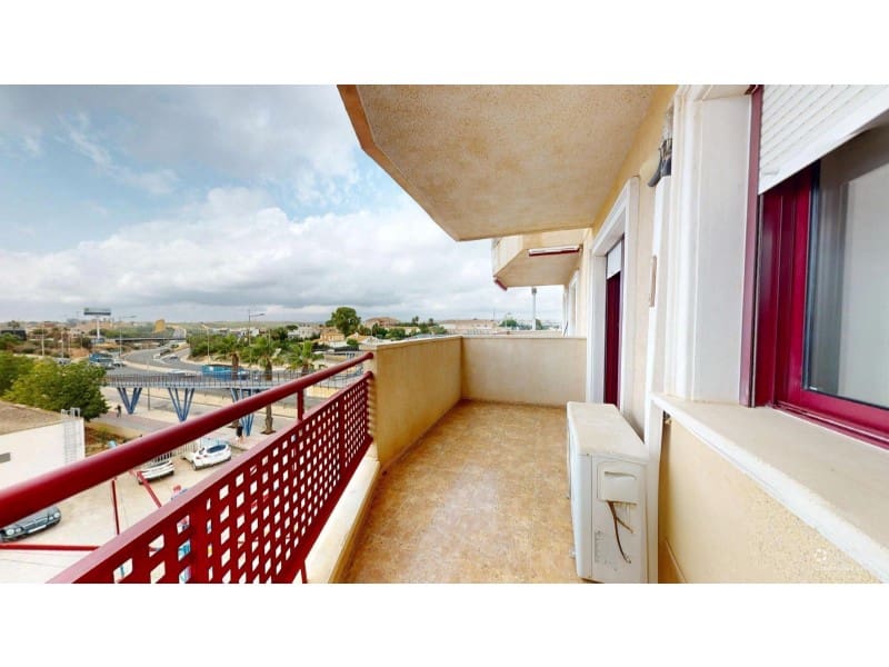 2 bedroom Penthouse for sale in Campoamor with garage - € 184,900 (Ref: 9312591)