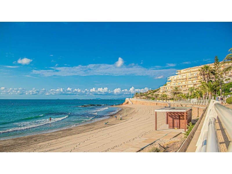 2 bedroom Penthouse for sale in Campoamor with garage - € 184,900 (Ref: 9312591)