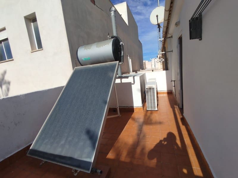 3 soveværelse Byhus til salg i Almoradi med garage - € 325.000 (Ref: 9338573)