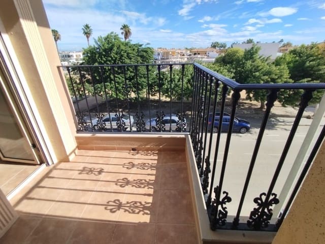 3 bedroom Townhouse for sale in Almoradí with garage - € 325,000 (Ref: 9338573)