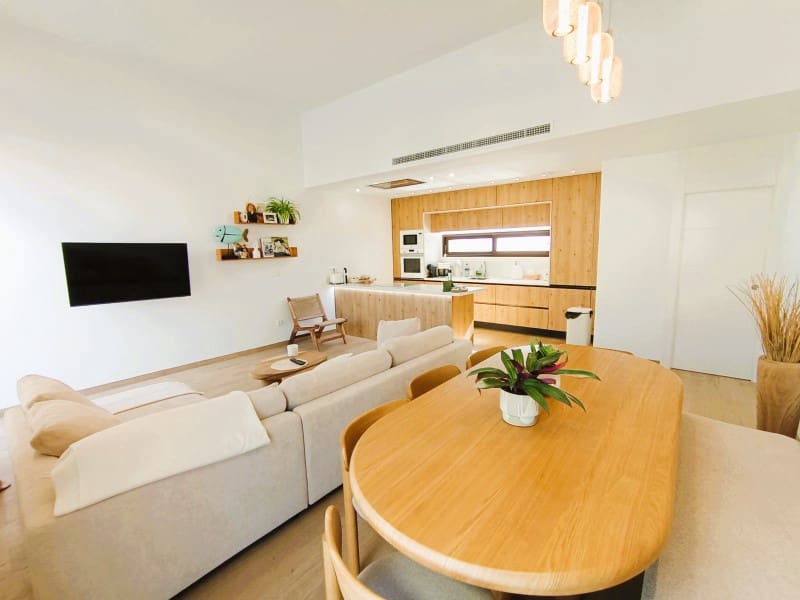 5 bedroom Villa for sale in Finestrat with pool - € 915,000 (Ref: 9604840)