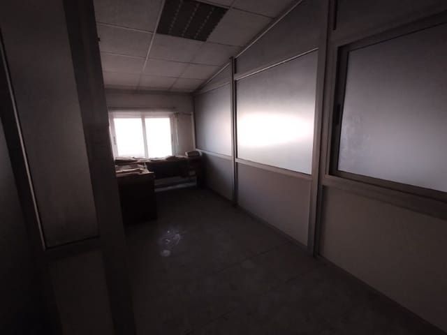 Kaupallinen myytävänä paikassa Jacarilla - 93 500 € (Ref: 9616119)