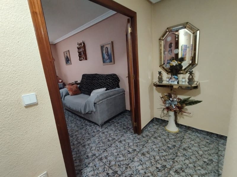 3 bedroom Flat for sale in Dolores - € 100,000 (Ref: 9670311)