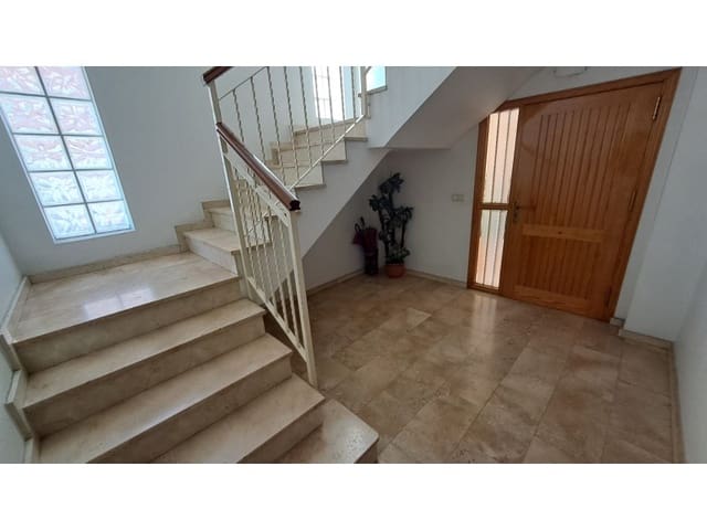 6 soverom Hus til salgs i Almoradí med garasje - € 395 000 (Ref: 9804135)