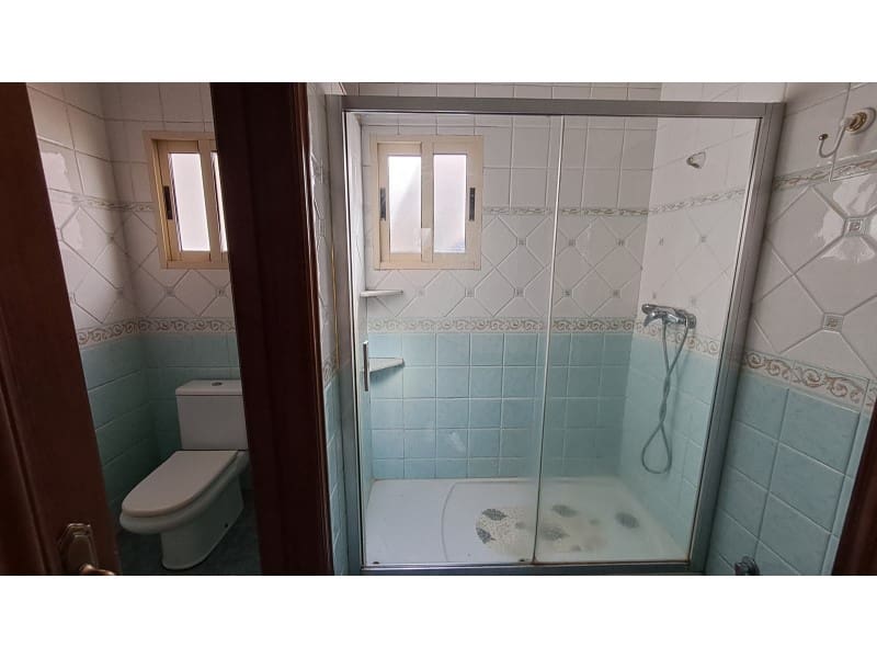 6 soverom Hus til salgs i Almoradi med garasje - € 395 000 (Ref: 9804135)