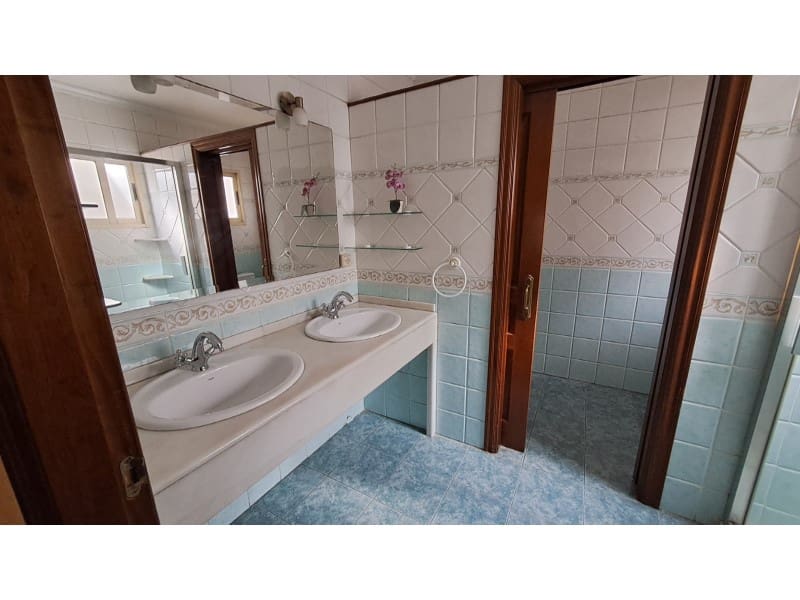 6 soverom Hus til salgs i Almoradi med garasje - € 395 000 (Ref: 9804135)