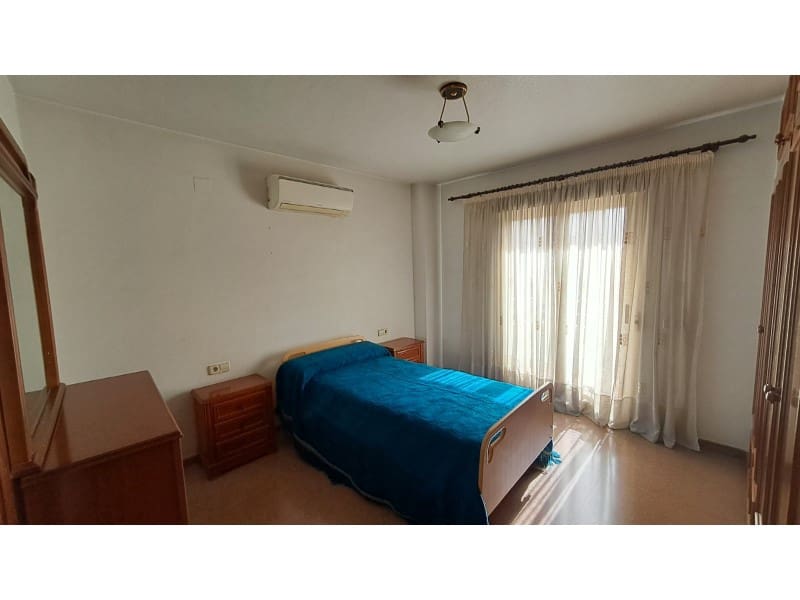 6 soverom Hus til salgs i Almoradi med garasje - € 395 000 (Ref: 9804135)