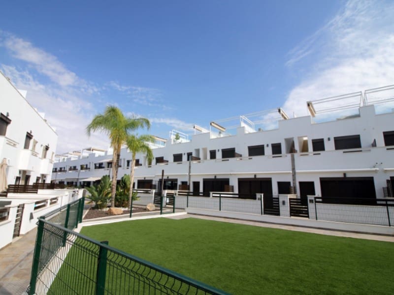 3 bedroom Townhouse for sale in Pilar de la Horadada with pool - € 354,900 (Ref: 9817881)